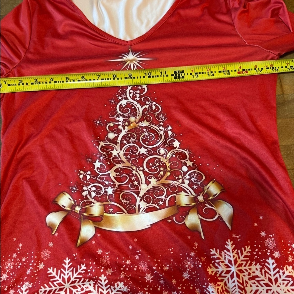 Festive Red and White Holiday Christmas Tree Women's long Sleeved Top Sz M - Picture 5 of 12